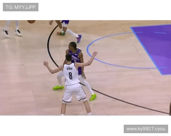 [NBA]里夫斯妙传 戴维斯冲击篮下空接暴扣.